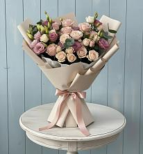Букет цветов из:  Розы и Лизиантусы в Мирный Самарская область