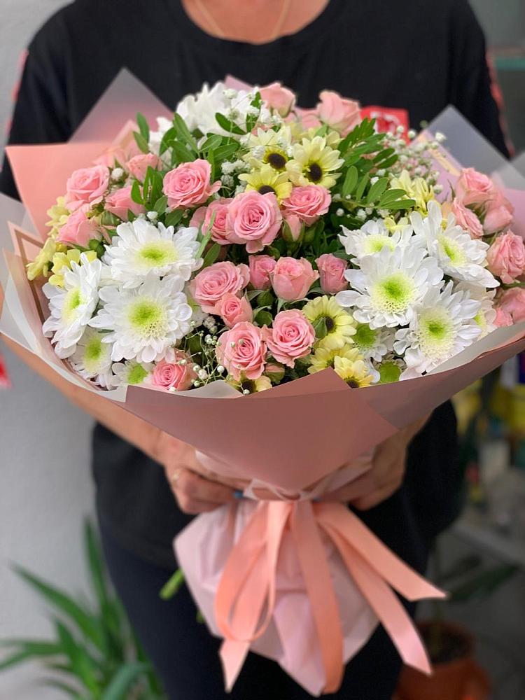 Букет цветов из: Розы и Хризантемы в Мирный Самарская область