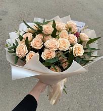Букет Кремовые розы Латте в Мирный Самарская область