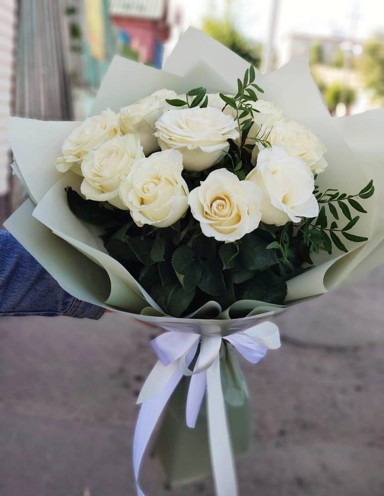 Букет Белые розы Проуд в Мирный Самарская область