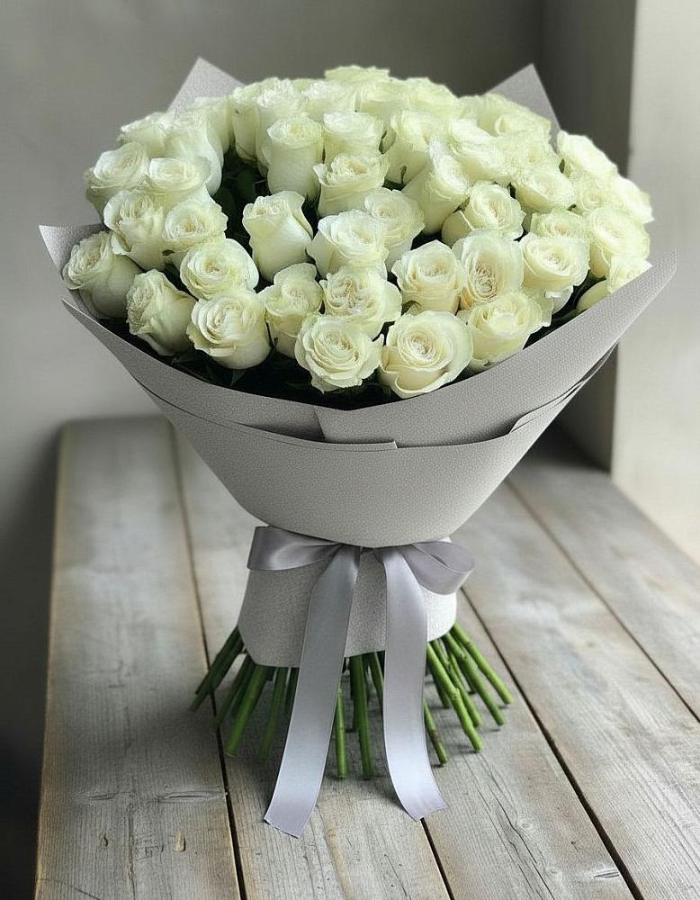 Букет 35 Белых роз в Мирный Самарская область