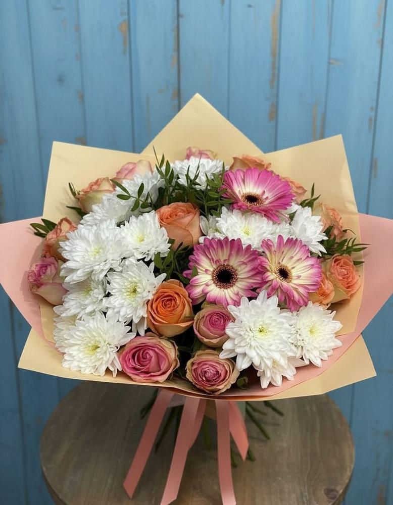 Букет цветов из: Розы, Герберы и Хризантемы в Мирный Самарская область