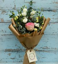 Букет цветов из:  Розы и Лизиантусы в Мирный Самарская область
